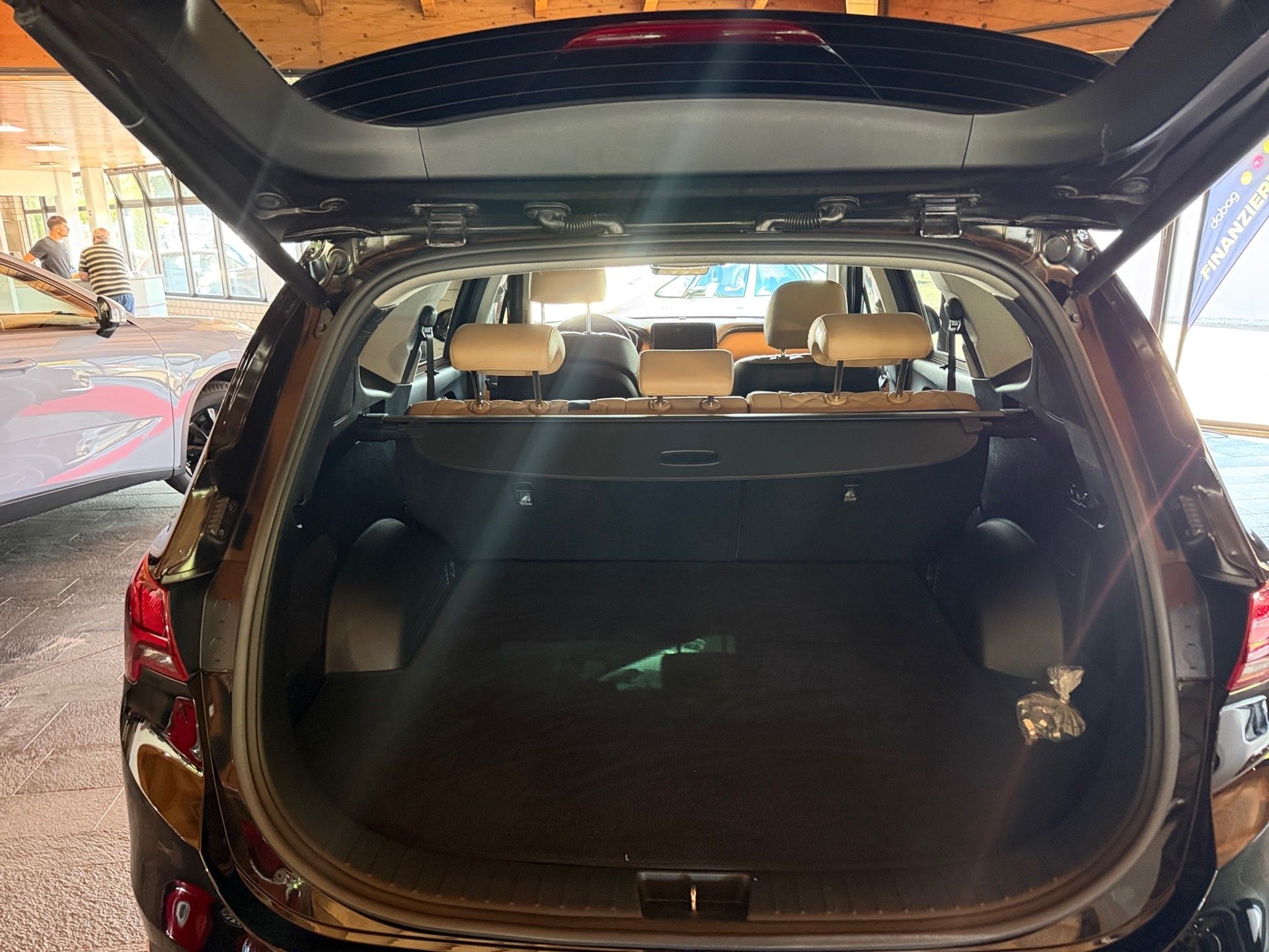 Hyundai SANTA FE - Bild 7 von 12