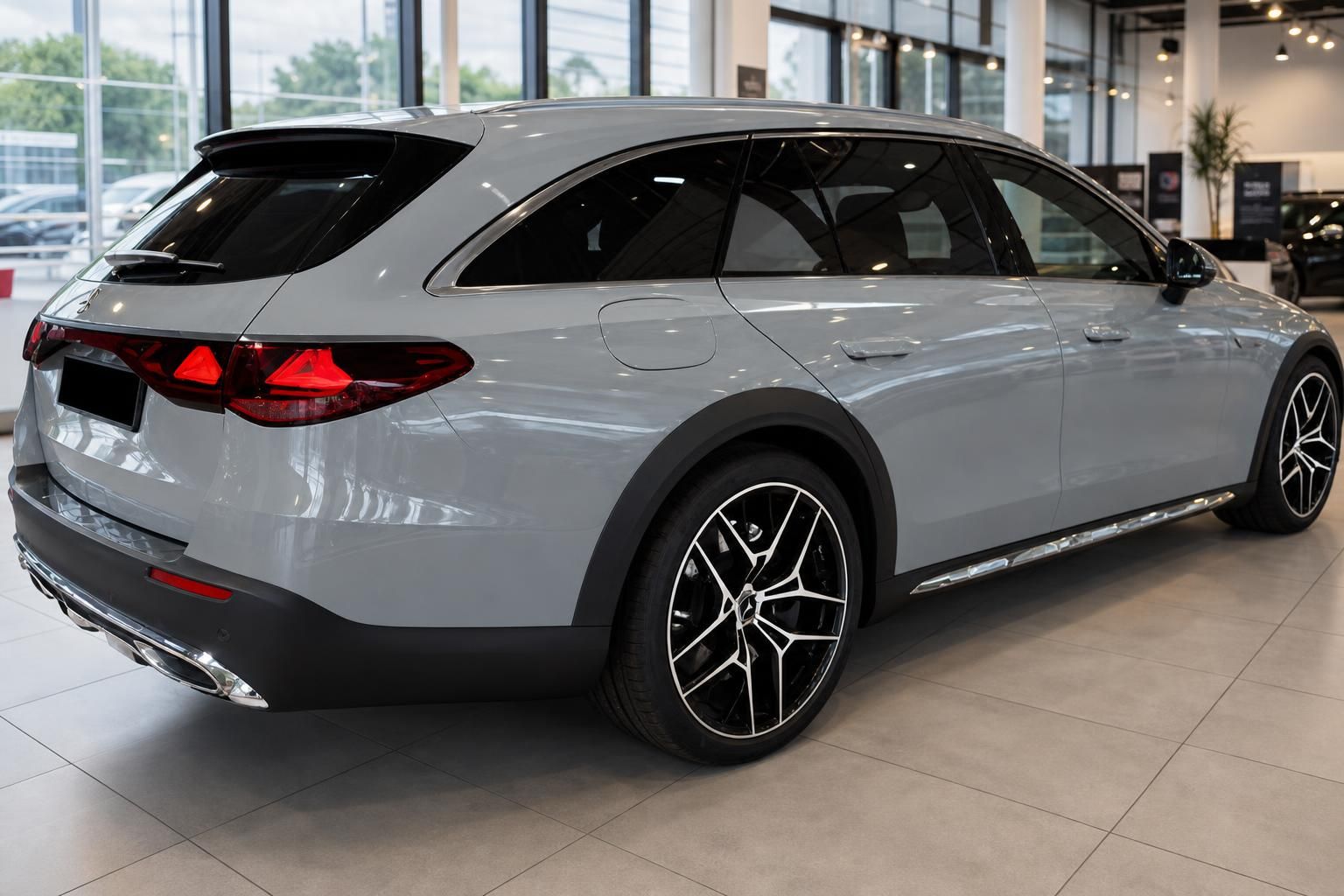 Mercedes-Benz E-Klasse T-Modell - Bild 2 von 6