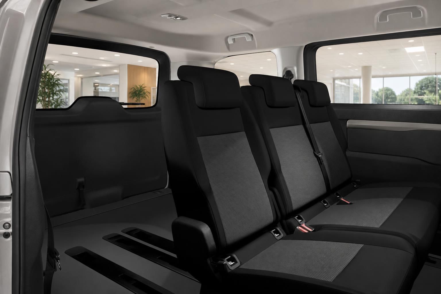 Peugeot Traveller - Bild 7 von 8