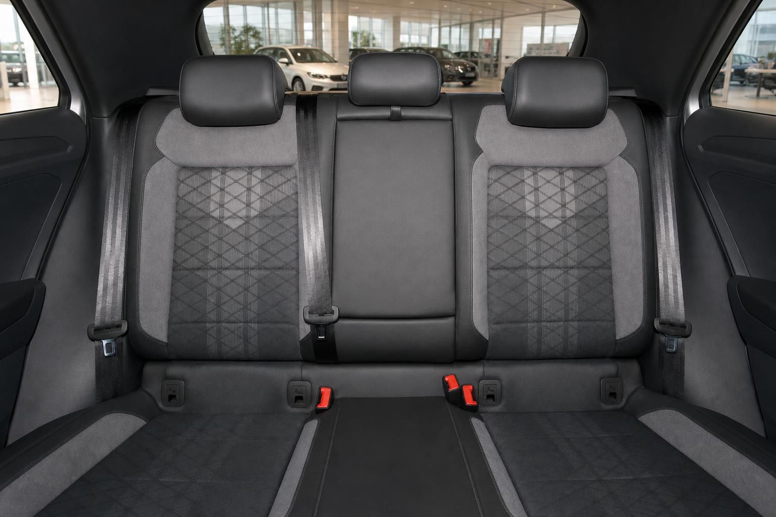 Volkswagen T-Roc - Bild 6 von 6