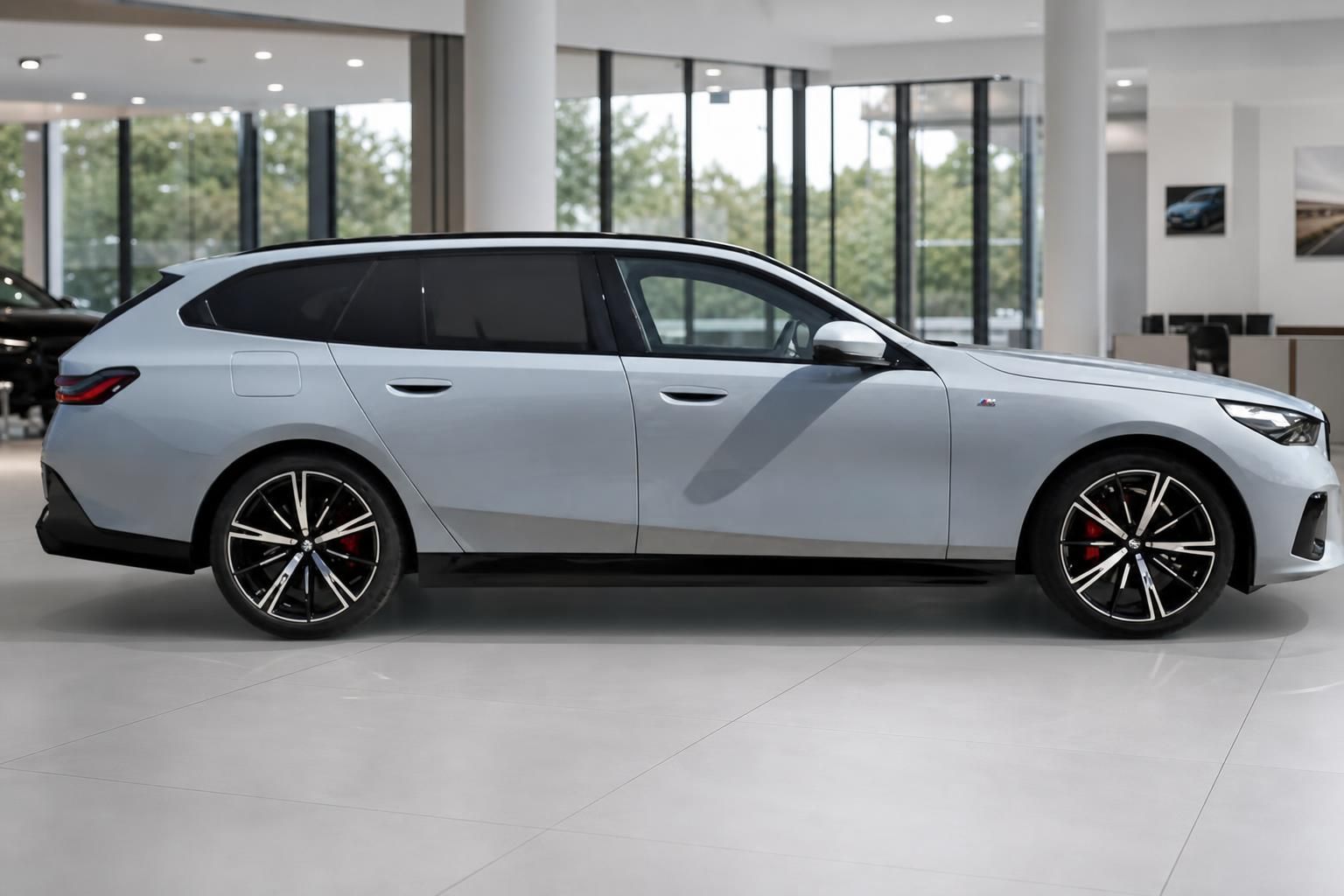 BMW 5er Touring - Bild 2 von 10