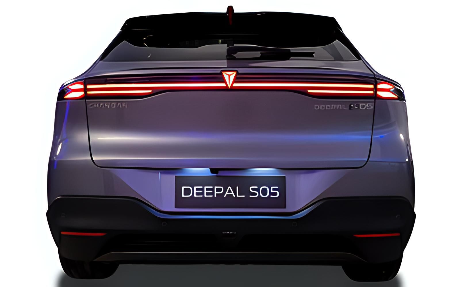 Sonstige Changan Deepal S05 - Bild 3 von 7