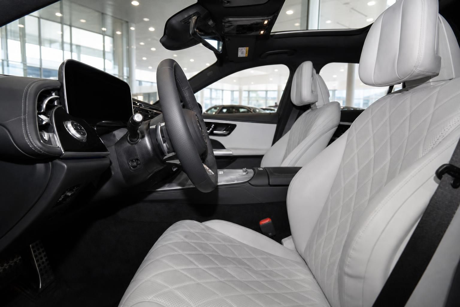 Mercedes-Benz E-Klasse - Bild 4 von 6