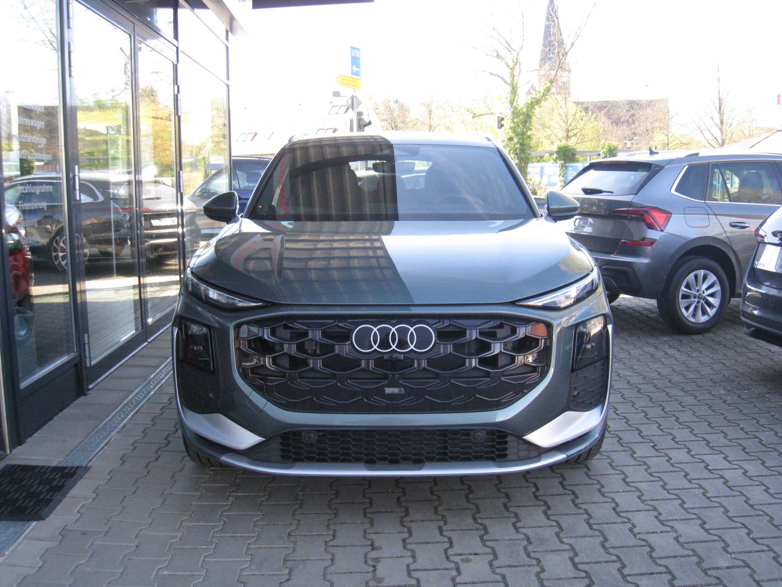 Audi Q3 - Bild 3 von 17