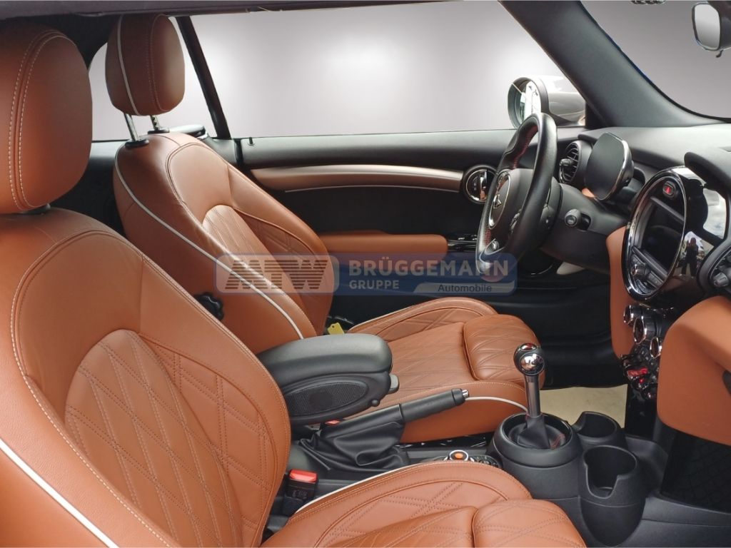 Mini John Cooper Works Cabrio - Bild 13 von 15