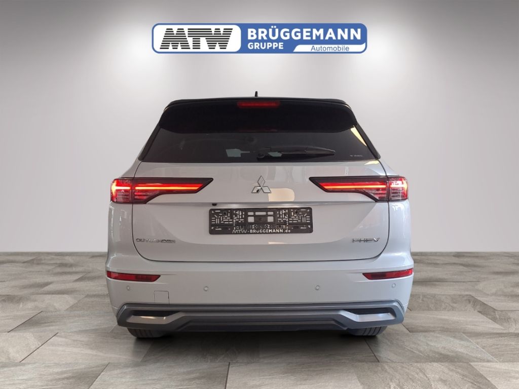 Mitsubishi Outlander - Bild 6 von 15