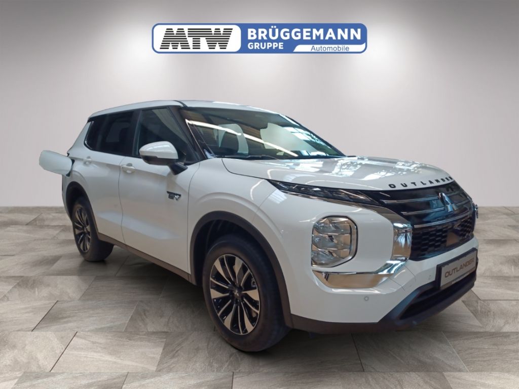 Mitsubishi Outlander - Bild 1 von 15