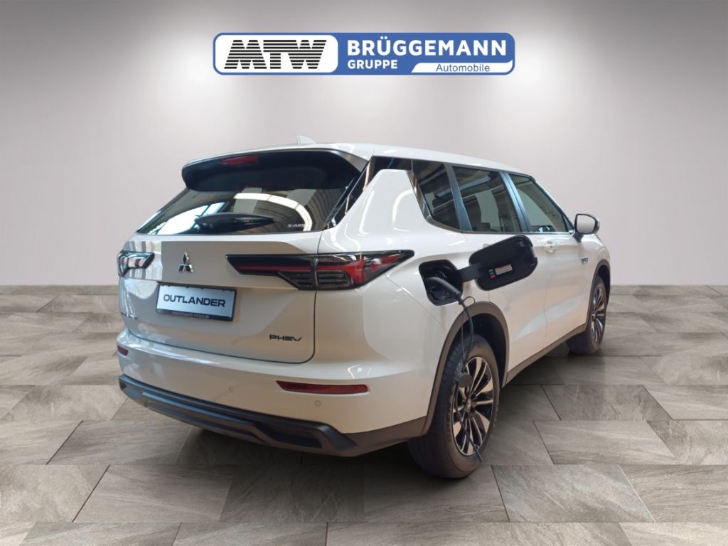 Mitsubishi Outlander - Bild 6 von 15