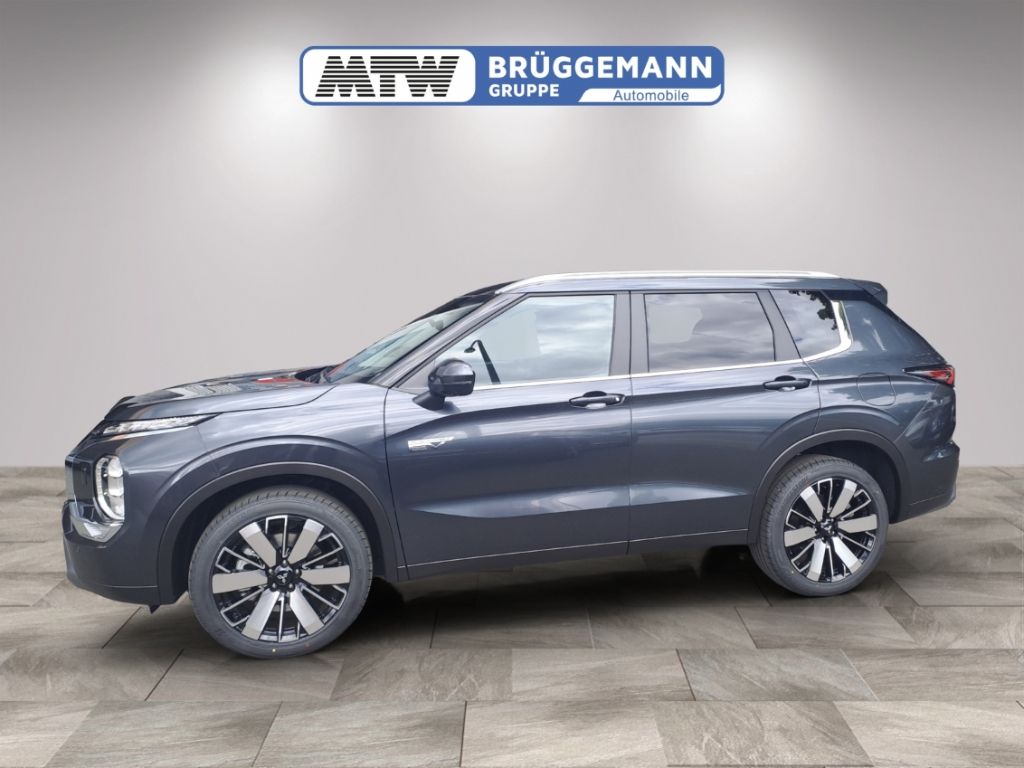 Mitsubishi Outlander SUV in Grau, Seitenansicht im Profil