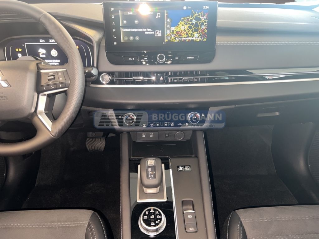 Mitsubishi Outlander - Bild 14 von 15