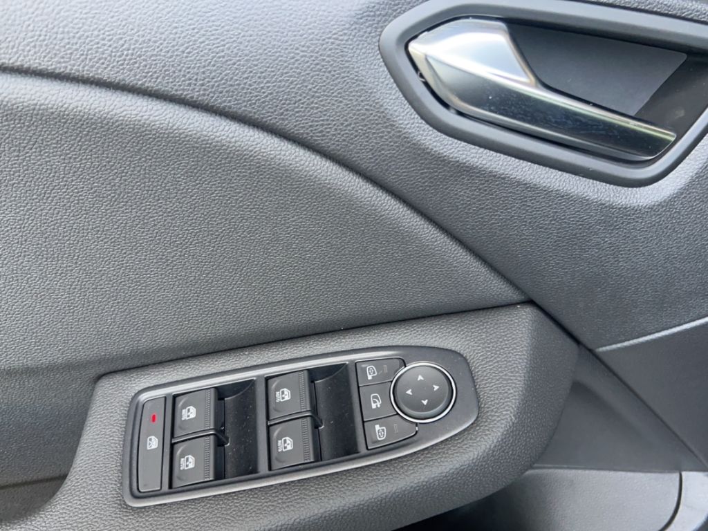 Mitsubishi Colt Türverkleidung mit Fensterheber Detailansicht
