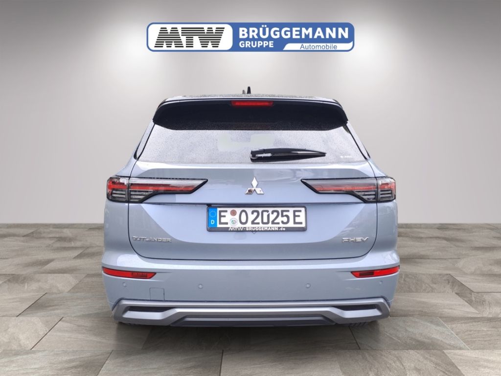 Mitsubishi Outlander - Bild 7 von 15