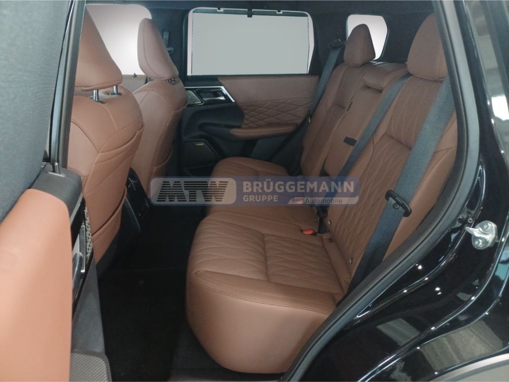 Mitsubishi Outlander - Bild 15 von 15