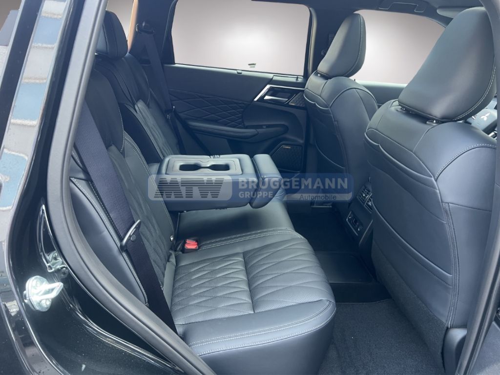 Mitsubishi Outlander - Bild 12 von 15
