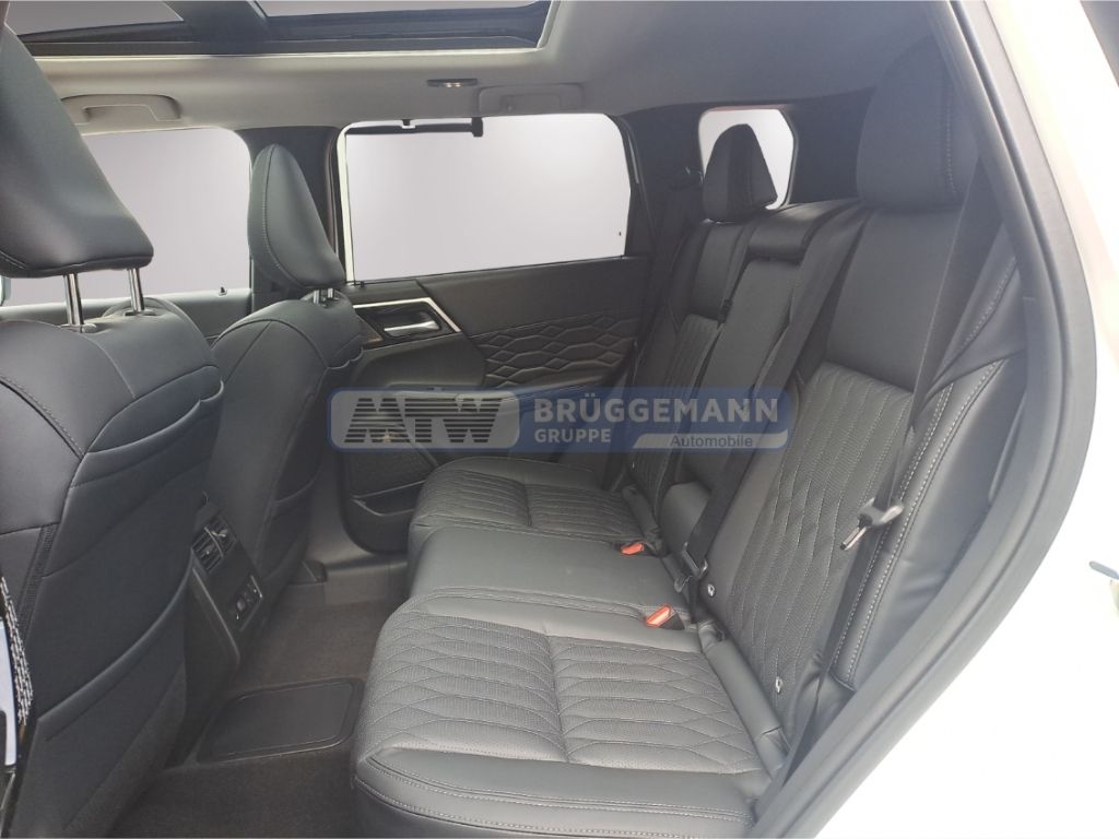 Mitsubishi Outlander - Bild 10 von 15
