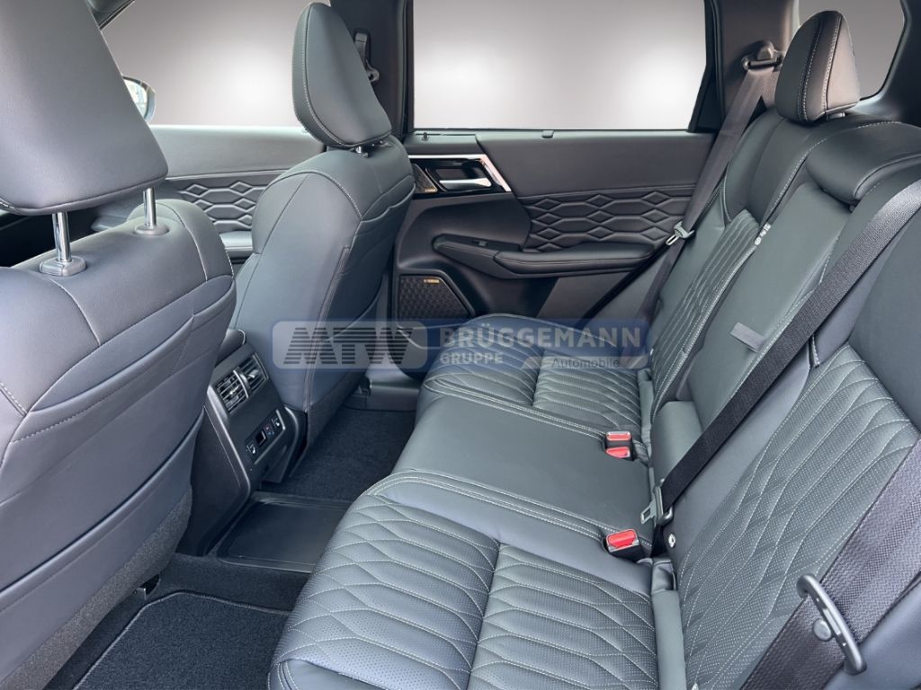 Mitsubishi Outlander - Bild 10 von 15