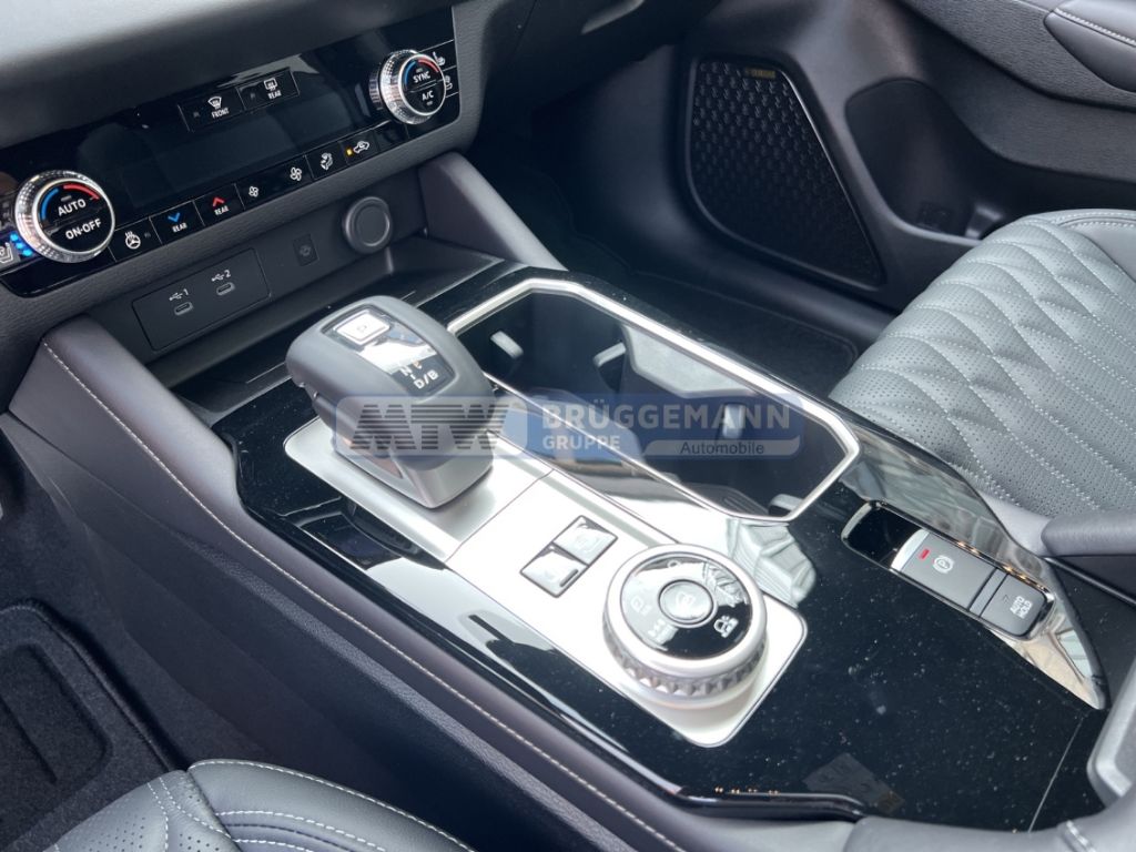 Mitsubishi Outlander - Bild 12 von 15