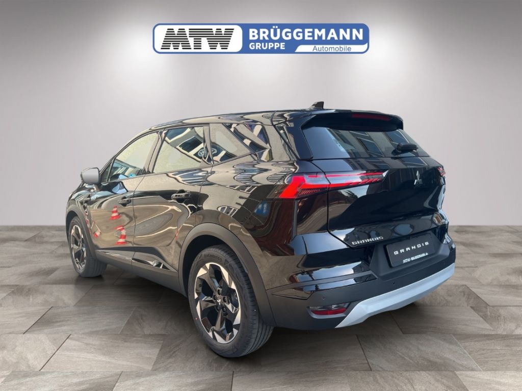 Mitsubishi Grandis - Bild 3 von 15