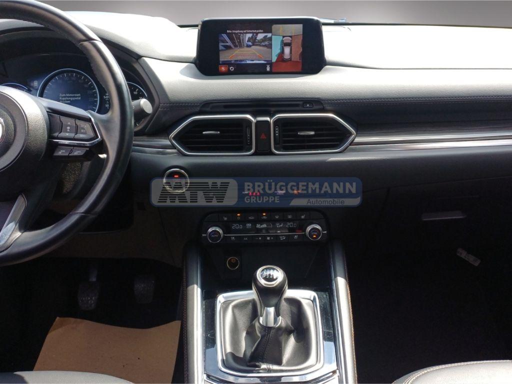 Mazda CX-5 Cockpit Mittelkonsole Schaltung Navigation