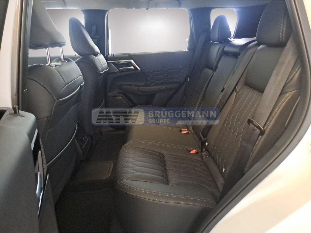 Mitsubishi Outlander - Bild 13 von 15
