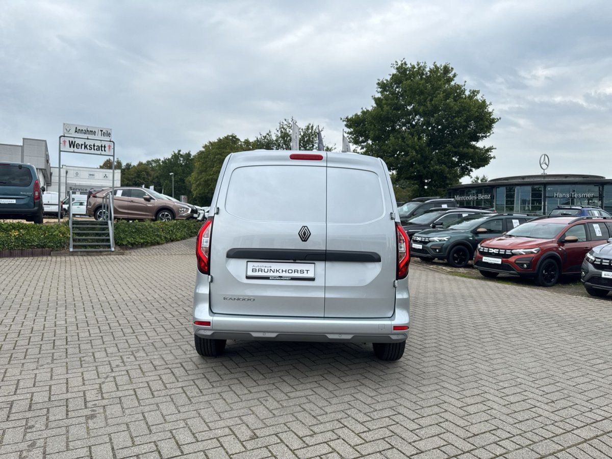Renault Kangoo Kastenwagen silber Heckansicht im Autohaus Brunkhorst