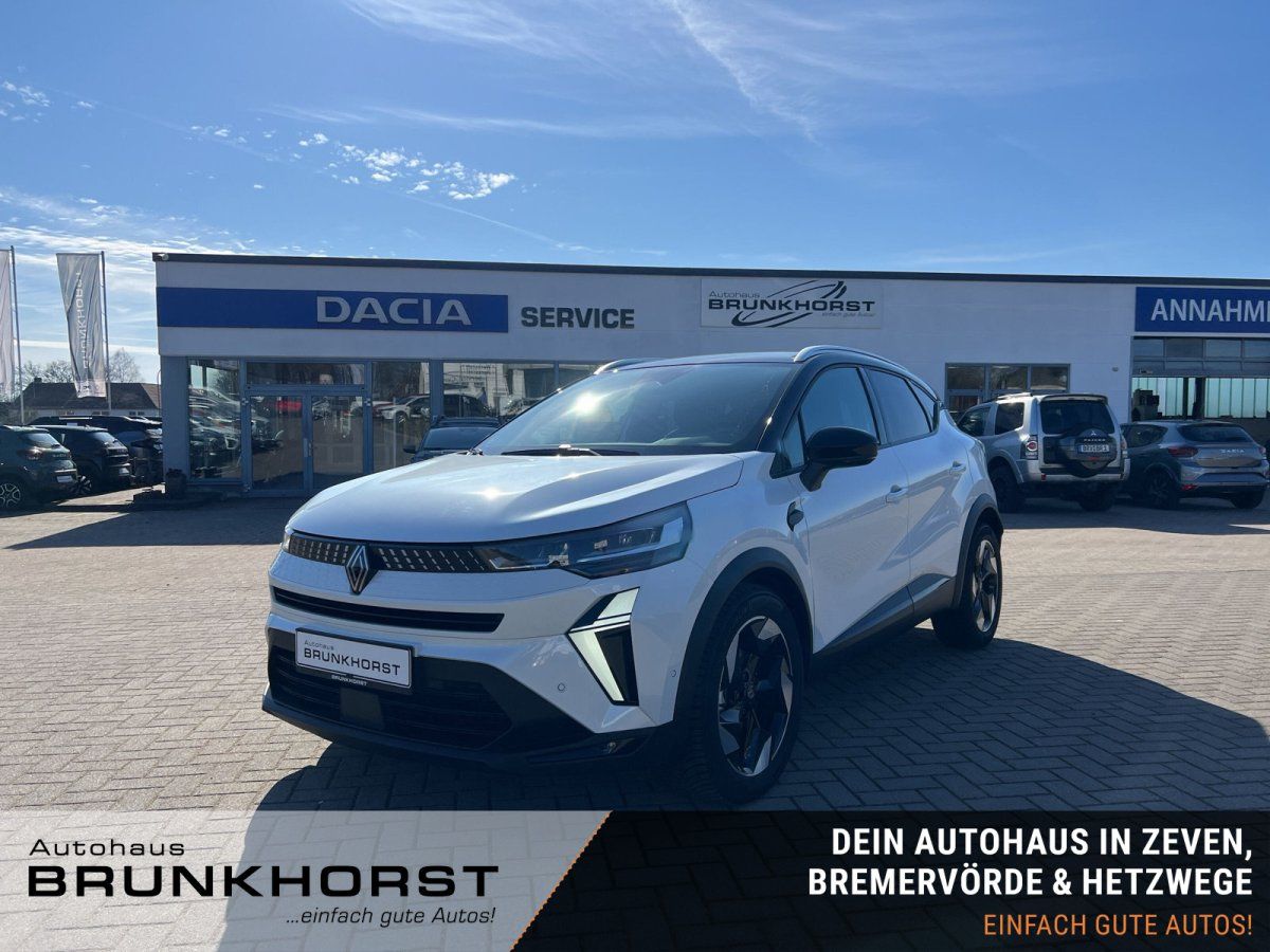 Renault Captur in Weiß im Autohaus Showroom – modernes Kompakt-SUV Frontansicht