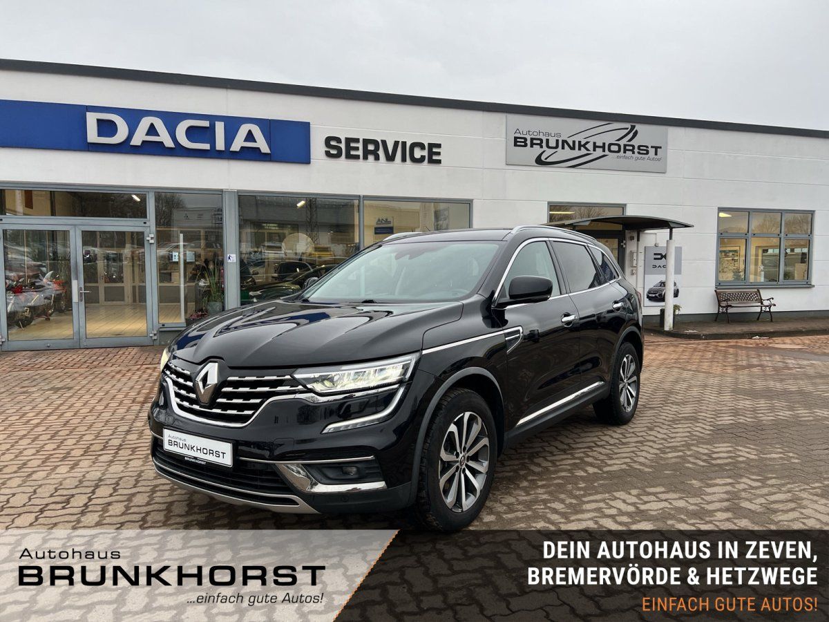 Schwarzer Renault Koleos SUV im Autohaus Showroom, Frontansicht