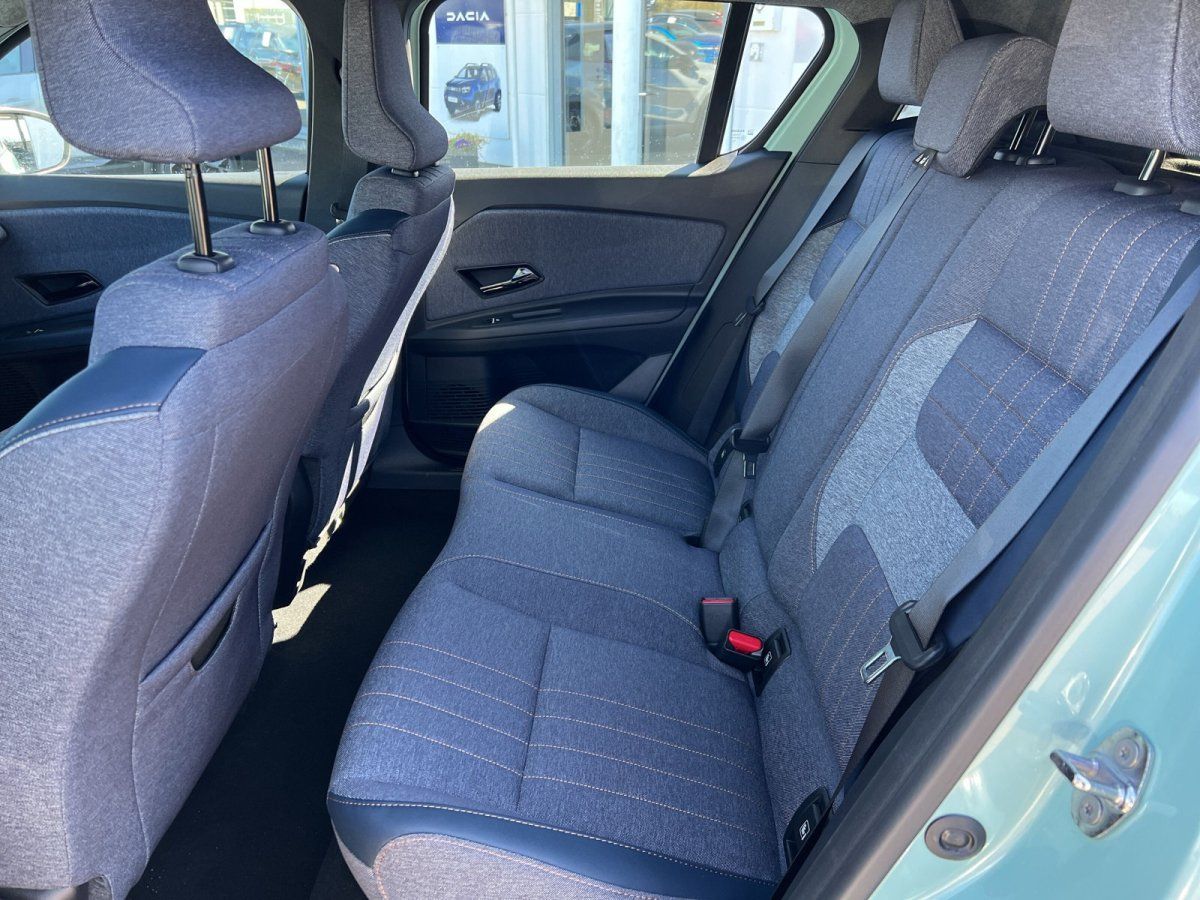 Renault R 4 E-Tech 150 - Bild 8 von 8