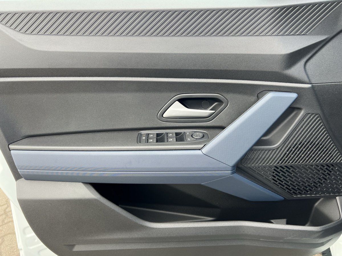 Fahrzeuginnenraum Fahrertür mit Fensterheber und Lautsprecher in Grau-Blau