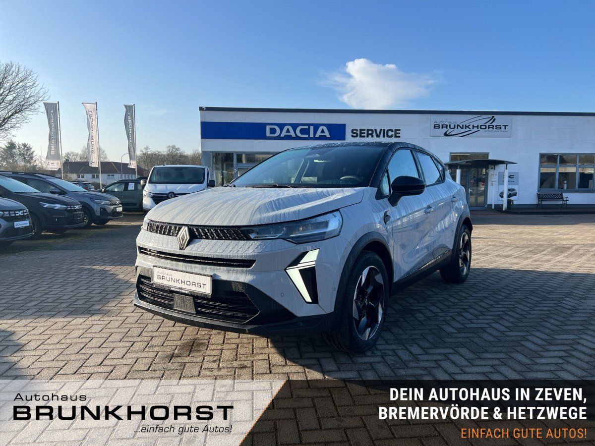 Renault Captur in Silber im Autohaus Brunkhorst Showroom – moderner Kompakt-SUV