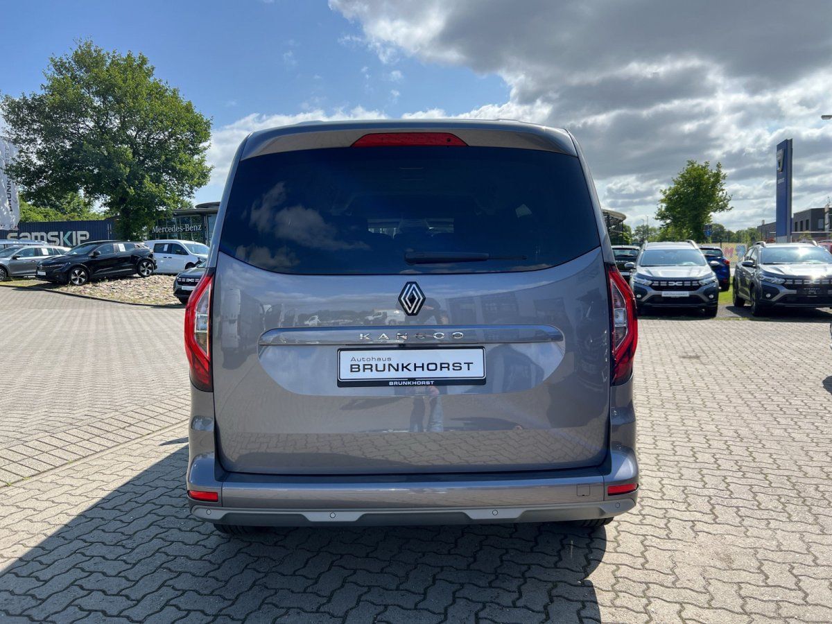 Renault Kangoo grau Heckansicht im Autohaus Brunkhorst Showroom