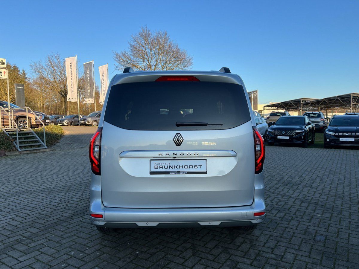 Renault Kangoo silber Heckansicht im Autohaus Brunkhorst Showroom