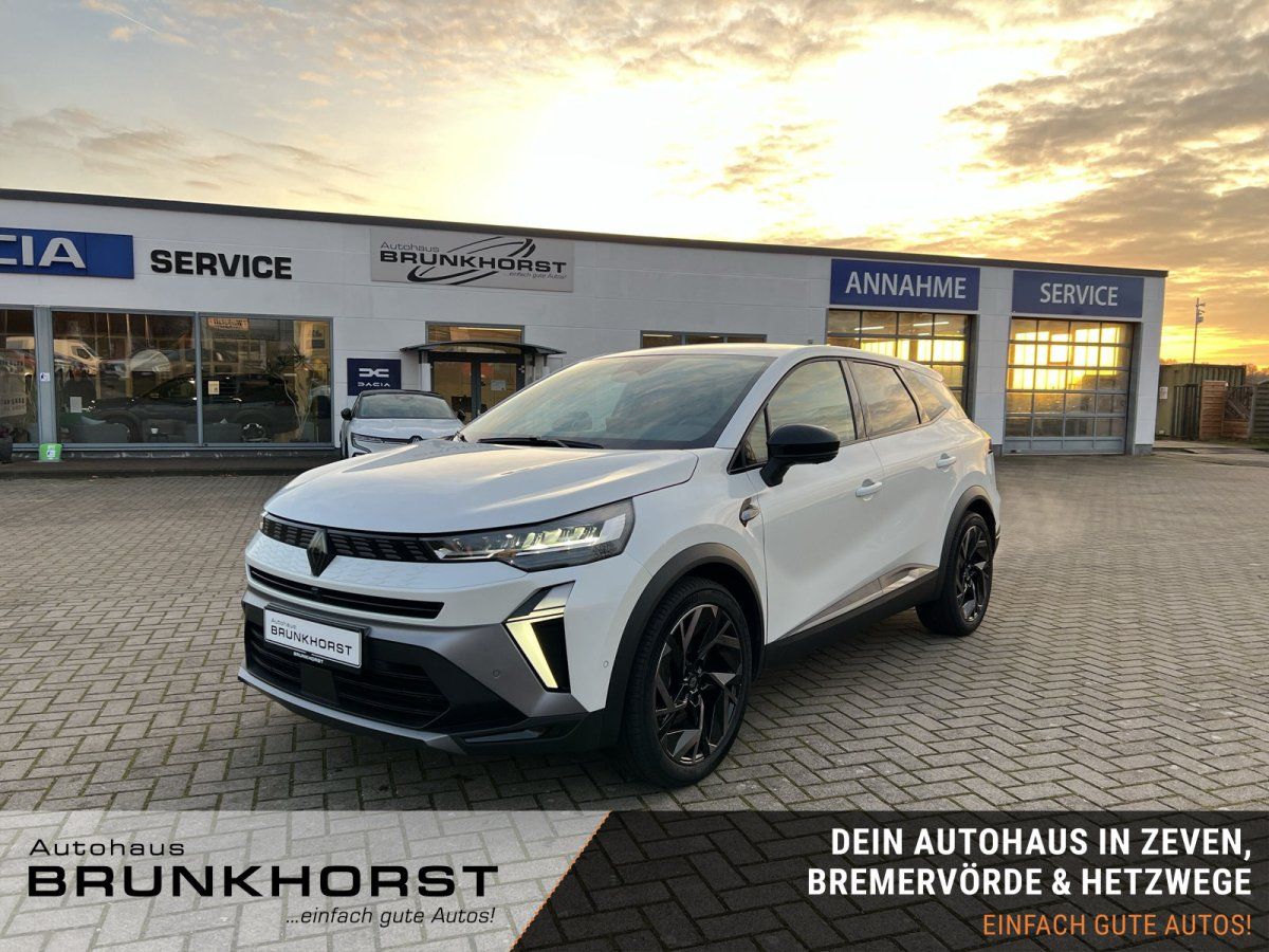 Renault Rafale SUV in Weiß im Autohaus-Showroom – Frontansicht