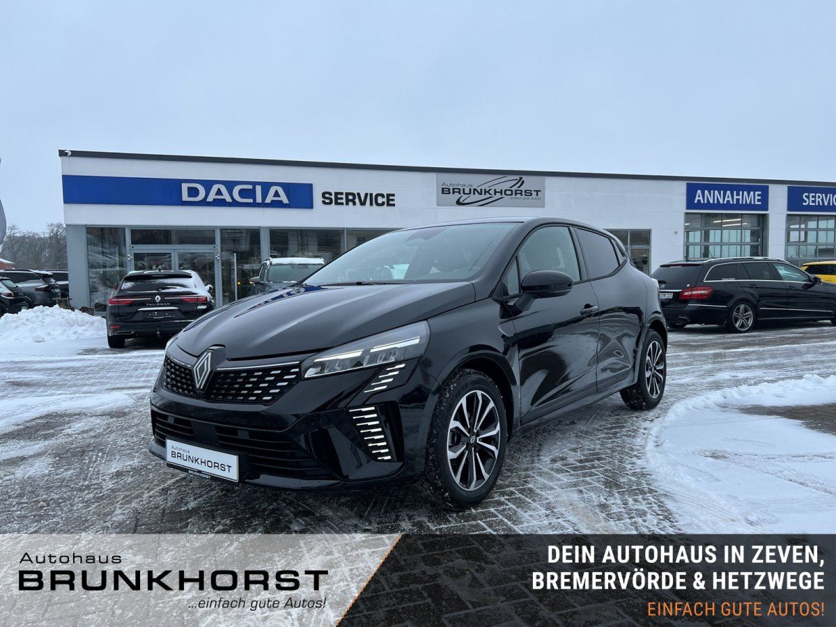 Schwarzer Renault Clio im Autohaus Brinkhorst Showroom – Frontansicht