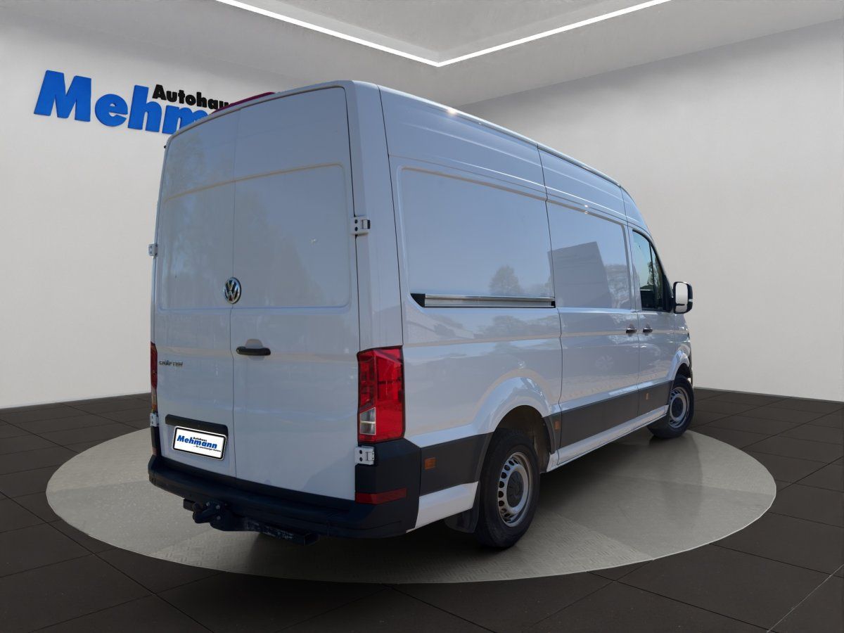 VW Crafter Kastenwagen Heckansicht weiß Autohaus Mehmann