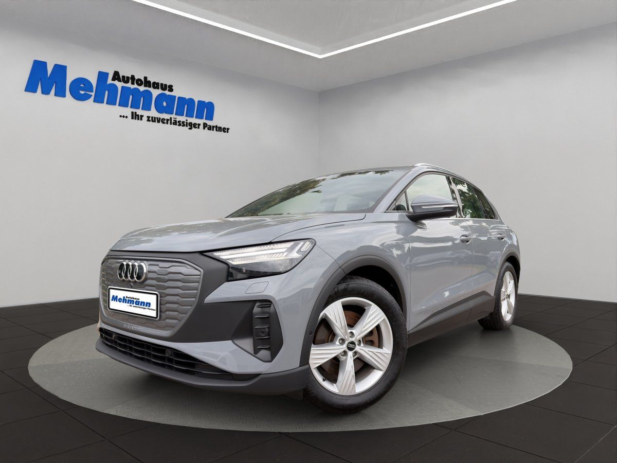 Audi Q4 e-tron grau Seitenansicht Elektro-SUV Autohaus Mehmann