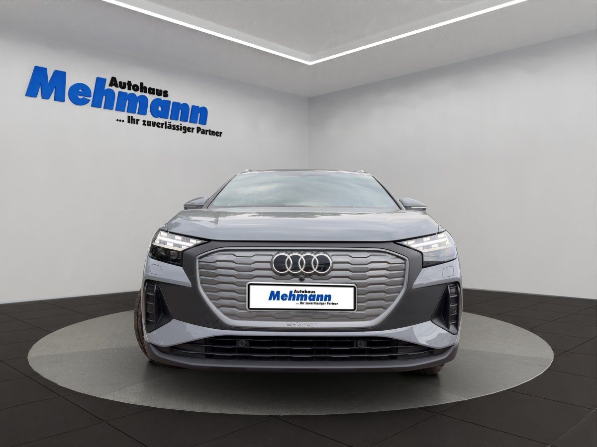 Audi Q4 e-tron grau Frontansicht Elektro-SUV Autohaus Mehmann