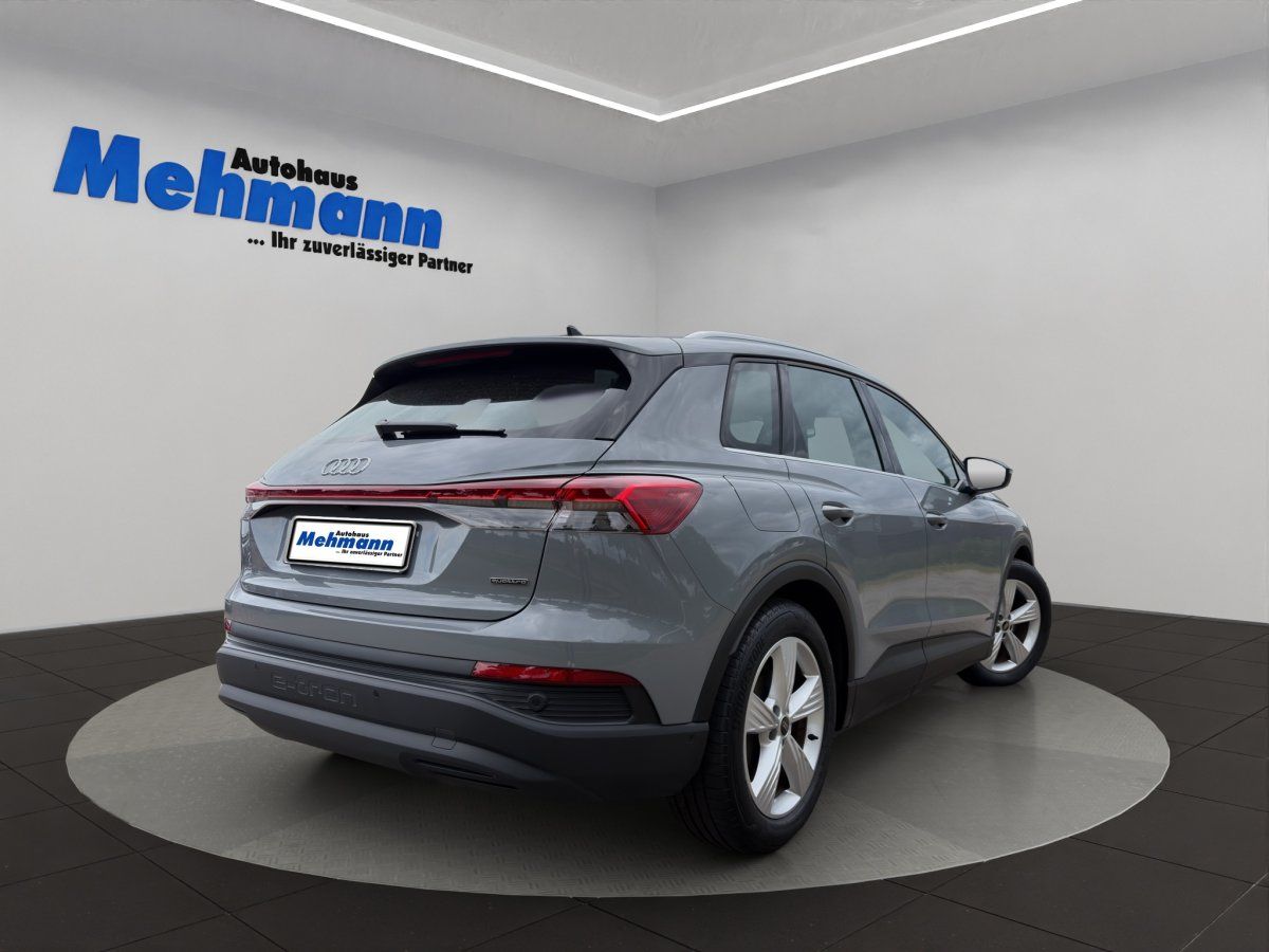 Audi Q4 e-tron grau Heckansicht quattro Autohaus Mehmann