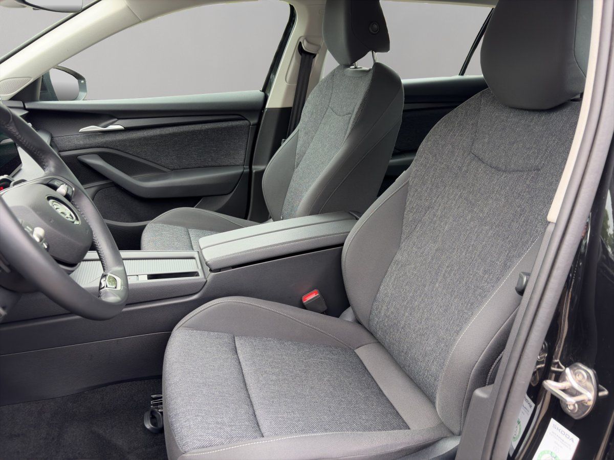 Škoda Superb Kombi - Bild 10 von 15