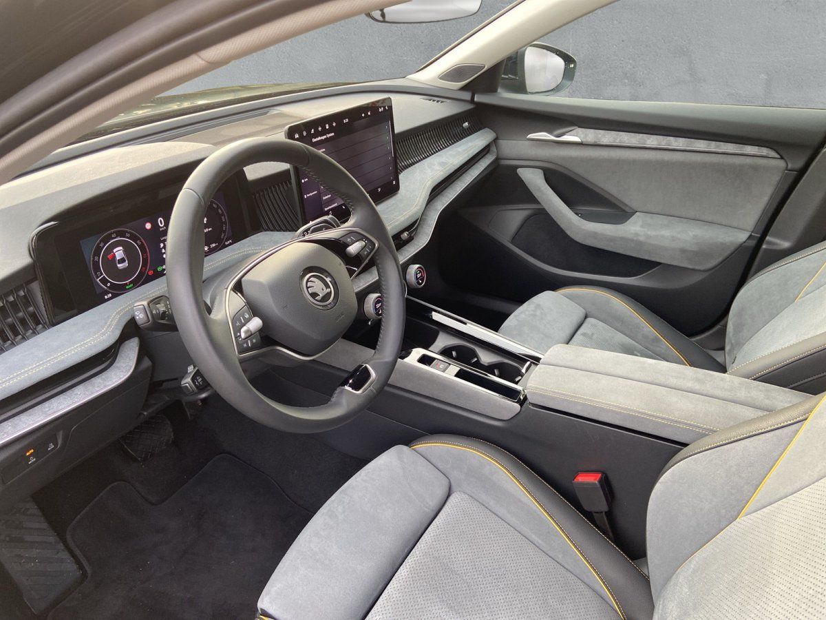 Škoda Superb - Bild 10 von 15
