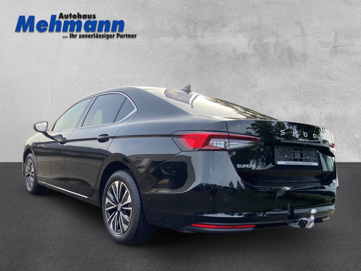 Škoda Superb - Bild 8 von 15