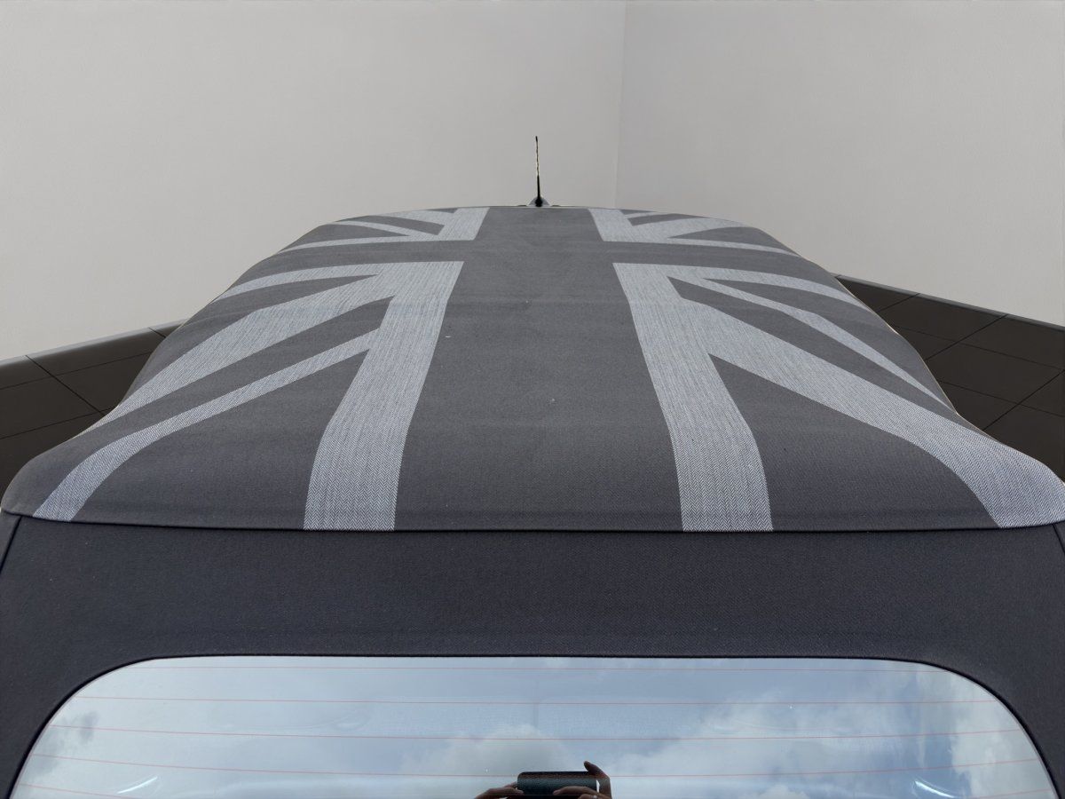 Mini Cooper S Cabrio - Bild 8 von 15