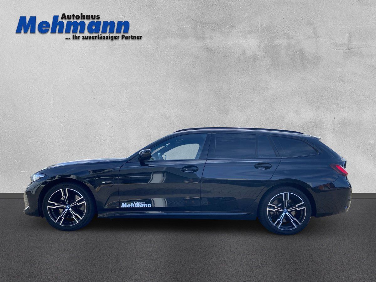 BMW 3er Touring schwarz Seitenansicht bei Autohaus Mehmann