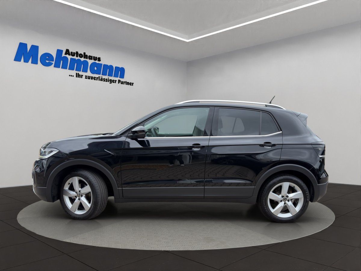VW T-Cross schwarz Seitenansicht im Autohaus Mehmann
