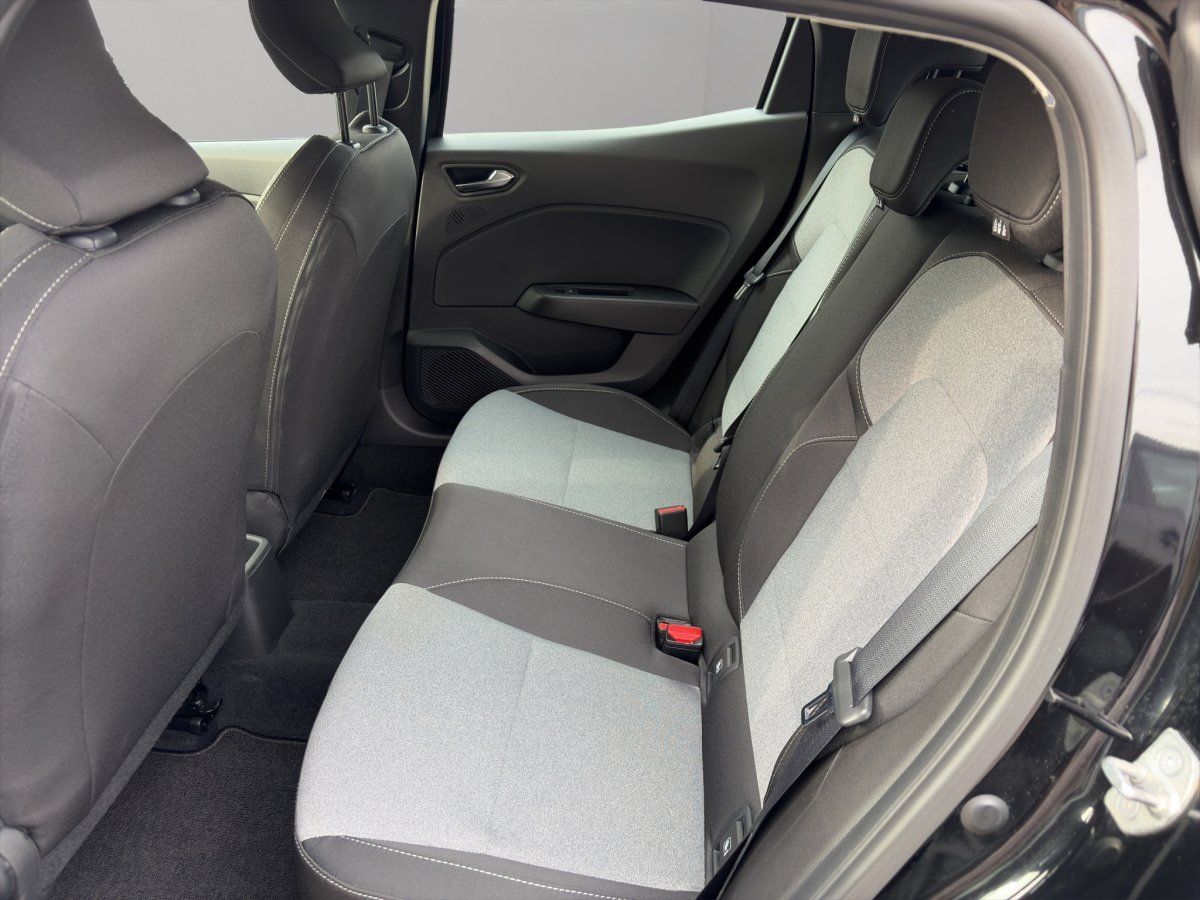 Renault Clio - Bild 11 von 15