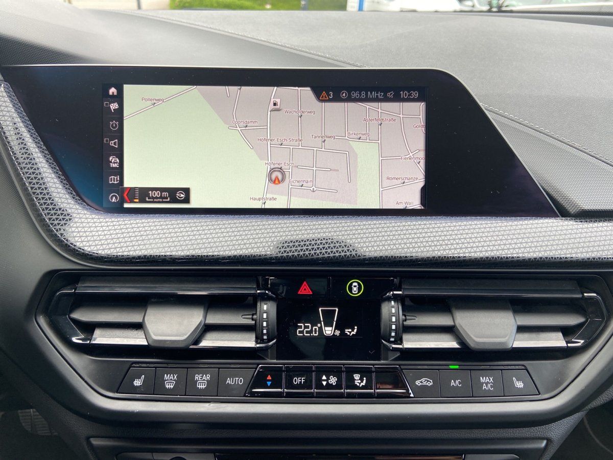 BMW 118i - Bild 14 von 15