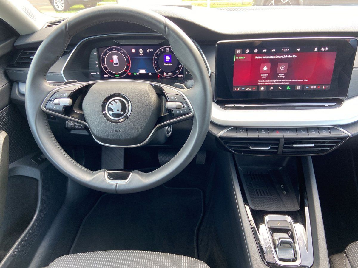 Škoda Octavia Combi - Bild 13 von 15