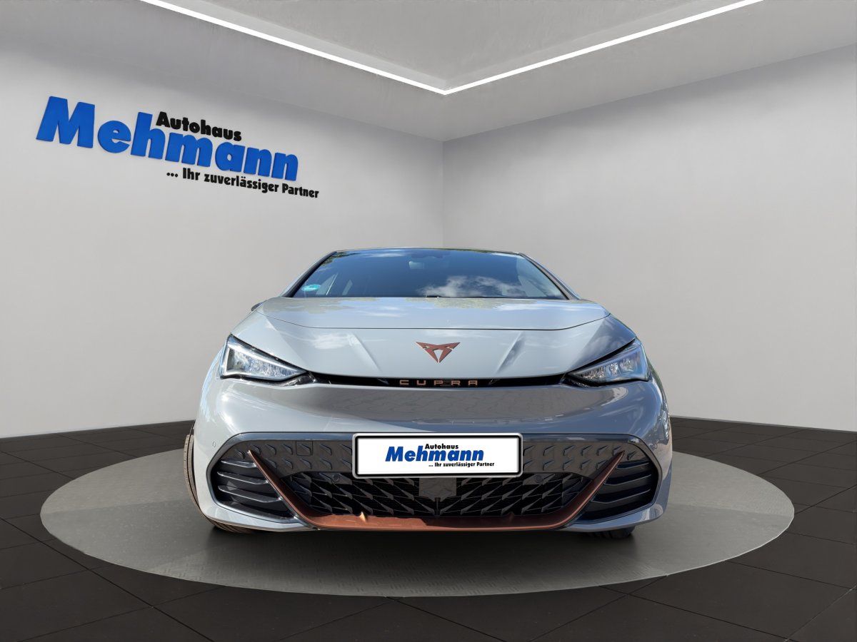 Cupra Born Frontansicht mit Kennzeichenhalter Autohaus Mehmann