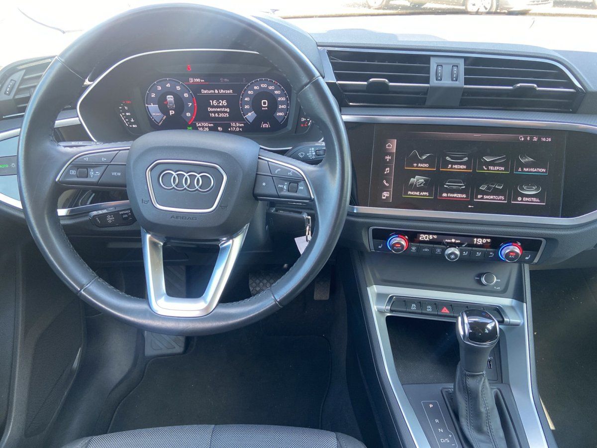 Audi Q3 - Bild 13 von 15