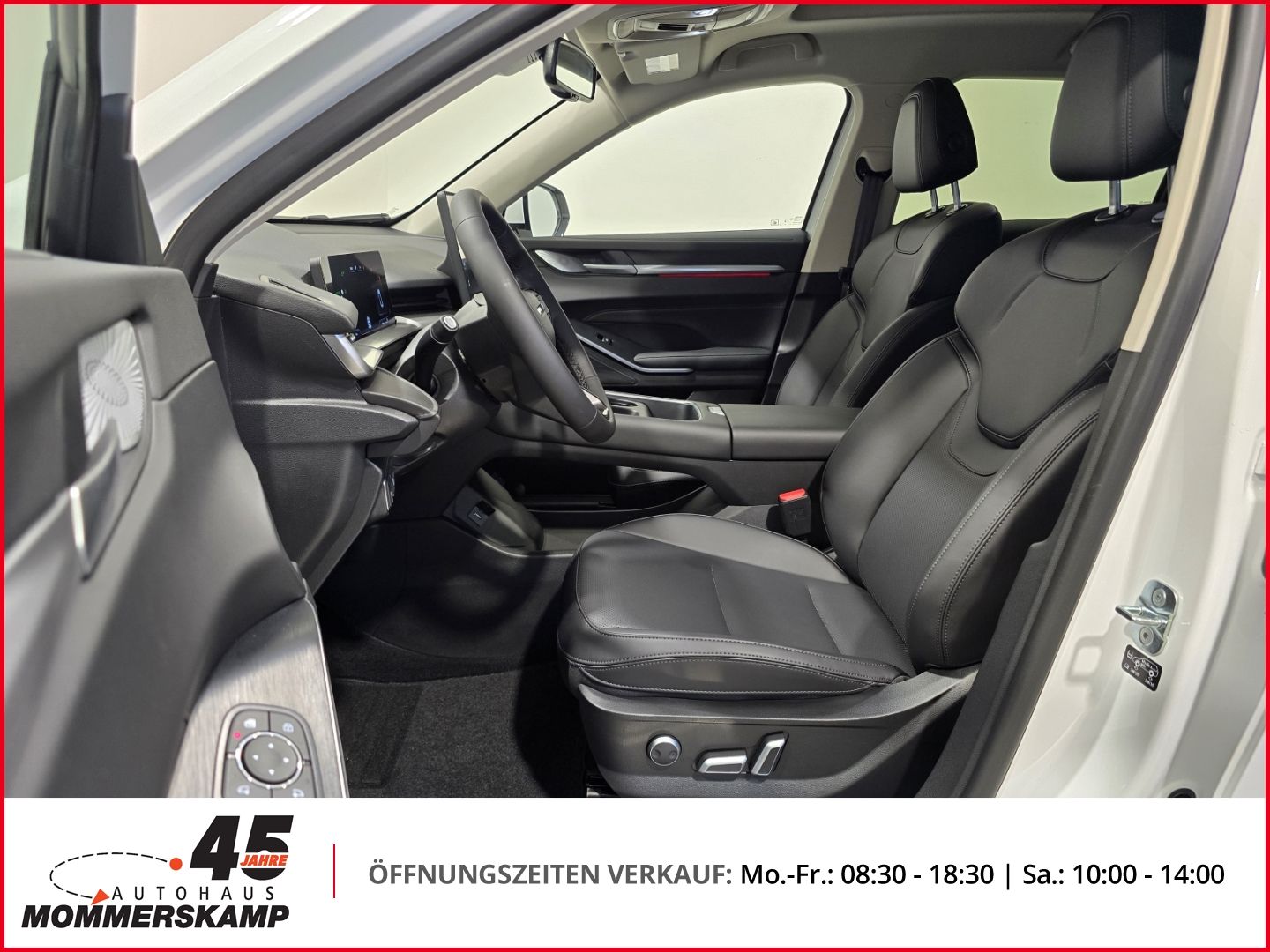 Innenraum mit schwarzen Ledersitzen und Cockpit eines GWM SUV